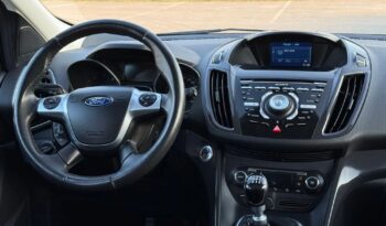 FORD Kuga  | 4×4 (doł. automatycznie) | Manualna | 140 KM | Srebrny full