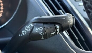 FORD Kuga  | 4×4 (doł. automatycznie) | Manualna | 140 KM | Srebrny full