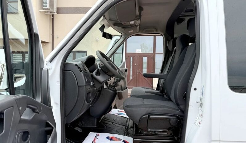 RENAULT Master  | 4×4 (doł. ręcznie) | Manualna | 130 KM | Biały full
