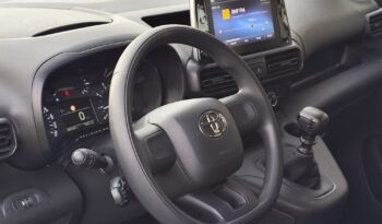 TOYOTA ProAce City | FWD (przód) | Manualna | 130 KM | Biały full