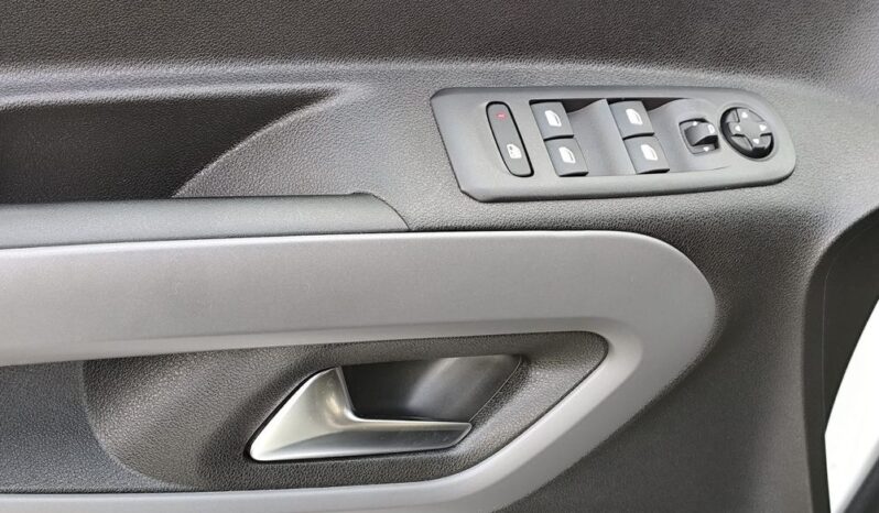 TOYOTA ProAce City | FWD (przód) | Manualna | 130 KM | Biały full