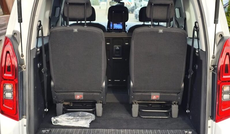 TOYOTA ProAce City | FWD (przód) | Manualna | 130 KM | Biały full