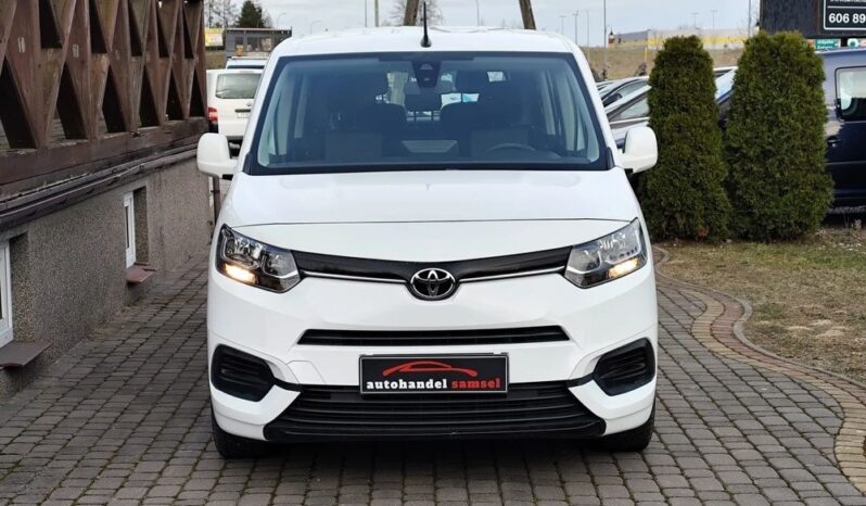 TOYOTA ProAce City | FWD (przód) | Manualna | 130 KM | Biały full