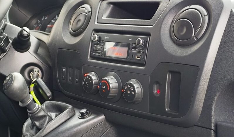 RENAULT Master  | RWD (tył) | Manualna | 146 KM | Biały full