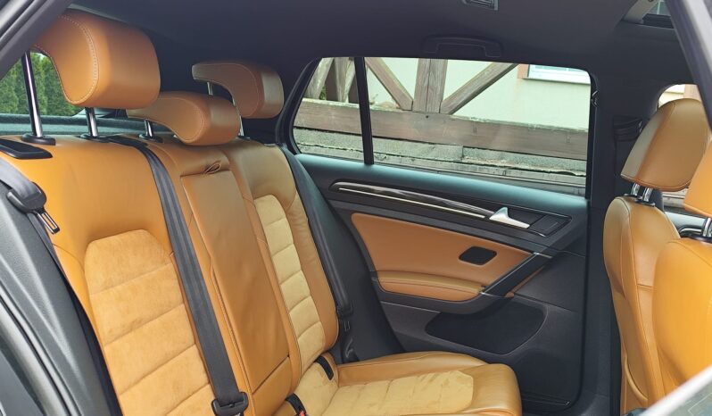 VOLKSWAGEN Golf  | przedni | Automatyczna | 125 KM | Czarny full