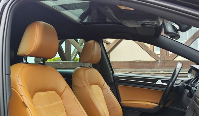 VOLKSWAGEN Golf  | przedni | Automatyczna | 125 KM | Czarny full