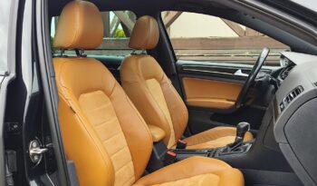 VOLKSWAGEN Golf  | przedni | Automatyczna | 125 KM | Czarny full