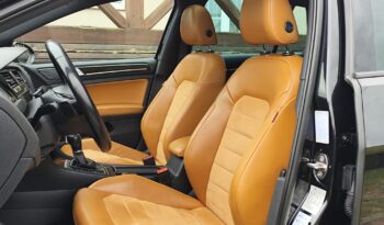 VOLKSWAGEN Golf  | przedni | Automatyczna | 125 KM | Czarny full