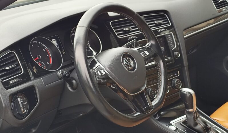 VOLKSWAGEN Golf  | przedni | Automatyczna | 125 KM | Czarny full