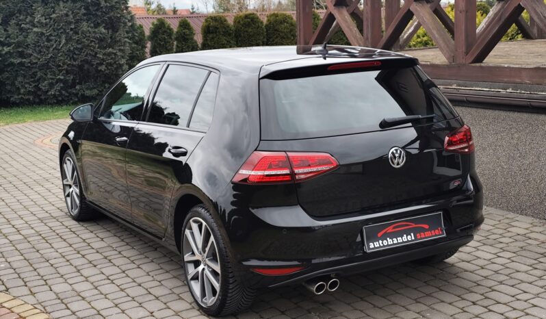 VOLKSWAGEN Golf  | przedni | Automatyczna | 125 KM | Czarny full