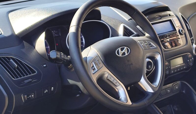HYUNDAI ix35  | przedni | Manualna | 163 KM | Srebrny full