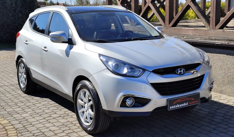 HYUNDAI ix35  | przedni | Manualna | 163 KM | Srebrny full
