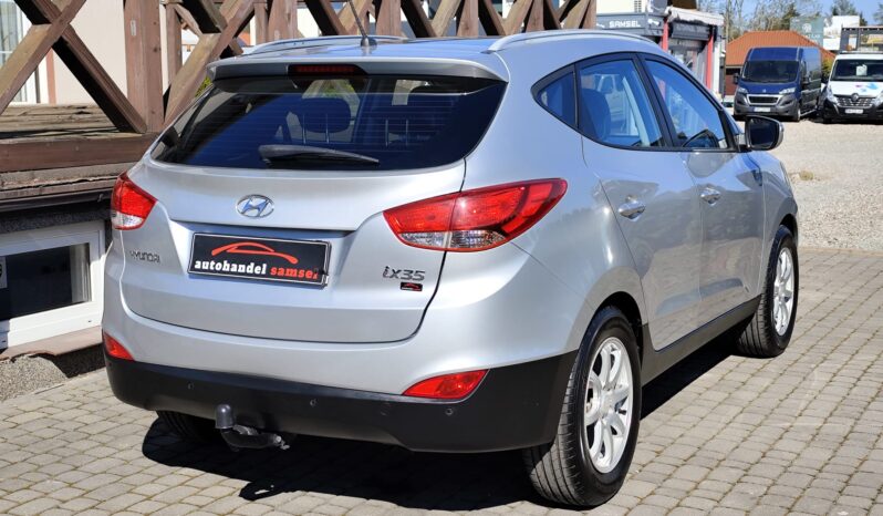 HYUNDAI ix35  | przedni | Manualna | 163 KM | Srebrny full
