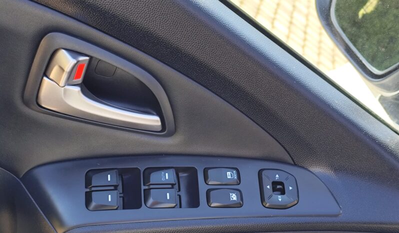 HYUNDAI ix35  | przedni | Manualna | 163 KM | Srebrny full
