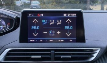 PEUGEOT 3008  | FWD (przód) | Manualna | 130 KM | Srebrny full