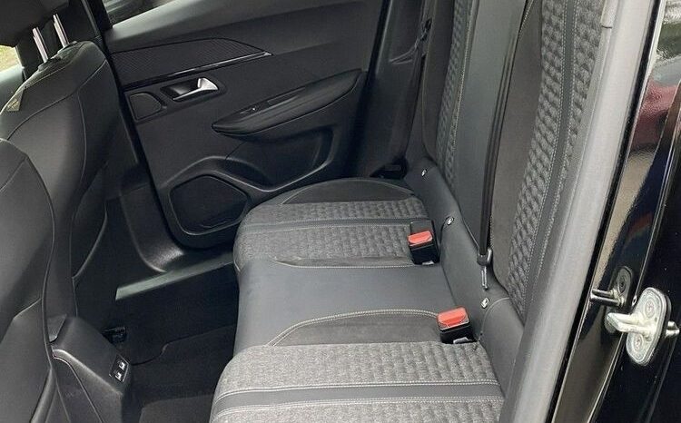 PEUGEOT 2008  | FWD (przód) | Manualna | 110 KM | Czarny full