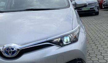 TOYOTA Auris  | FWD (przód) | Automatyczna | 99 KM | Szary full