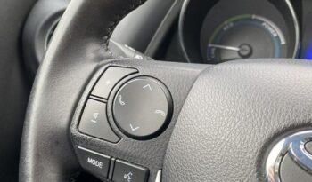 TOYOTA Auris  | FWD (przód) | Automatyczna | 99 KM | Szary full