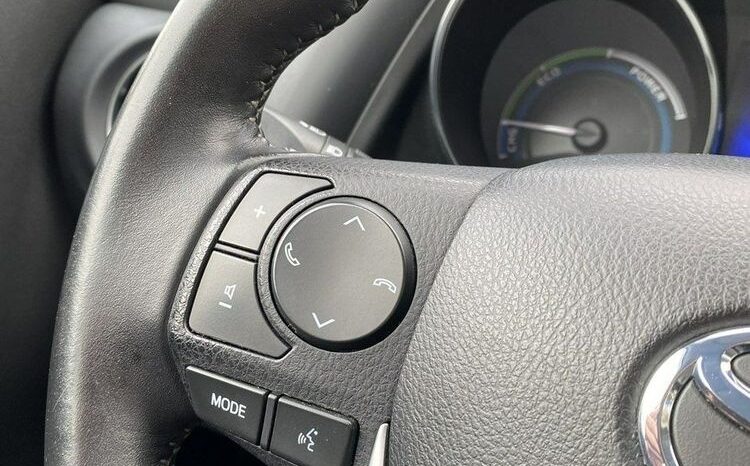 TOYOTA Auris  | FWD (przód) | Automatyczna | 99 KM | Szary full