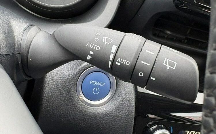 TOYOTA Yaris Cross | FWD (przód) | Automatyczna | 92 KM | Biały full