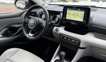 TOYOTA Yaris  | FWD (przód) | Automatyczna | 92 KM | Srebrny full