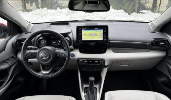 TOYOTA Yaris  | FWD (przód) | Automatyczna | 92 KM | Srebrny full