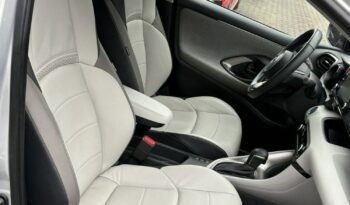TOYOTA Yaris  | FWD (przód) | Automatyczna | 92 KM | Srebrny full