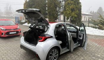 TOYOTA Yaris  | FWD (przód) | Automatyczna | 92 KM | Srebrny full