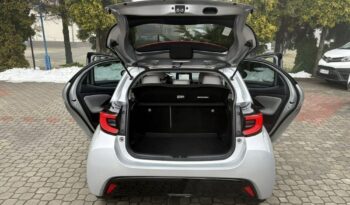 TOYOTA Yaris  | FWD (przód) | Automatyczna | 92 KM | Srebrny full