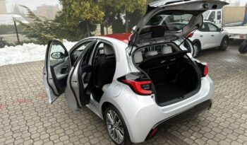 TOYOTA Yaris  | FWD (przód) | Automatyczna | 92 KM | Srebrny full