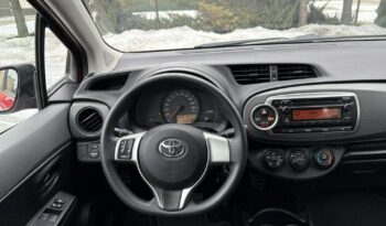 TOYOTA Yaris  | FWD (przód) | Manualna | 69 KM | Czerwony full