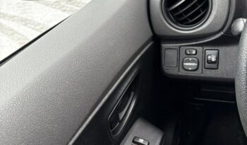 TOYOTA Yaris  | FWD (przód) | Manualna | 69 KM | Czerwony full