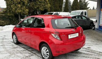 TOYOTA Yaris  | FWD (przód) | Manualna | 69 KM | Czerwony full