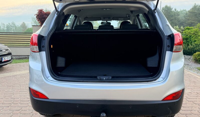 HYUNDAI ix35  | FWD (przód) | Manualna | 135 KM | Srebrny full
