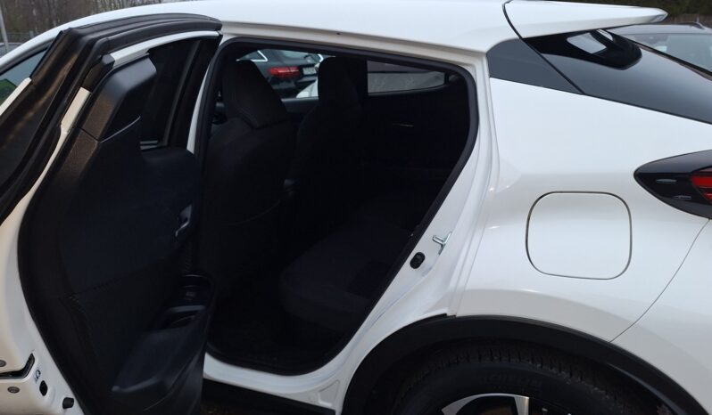 TOYOTA C-HR | FWD (przód) | Automatyczna | 152 KM | Biały full