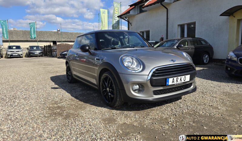 Mini ONE  | FWD (przód) | Manualna | 102 KM | Beżowy