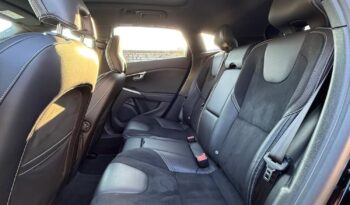 VOLVO V40  | FWD (przód) | Automatyczna | 152 KM | Czarny full