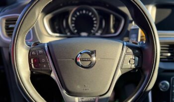VOLVO V40  | FWD (przód) | Automatyczna | 152 KM | Czarny full