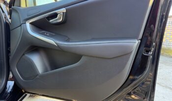VOLVO V40  | FWD (przód) | Automatyczna | 152 KM | Czarny full