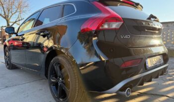 VOLVO V40  | FWD (przód) | Automatyczna | 152 KM | Czarny full
