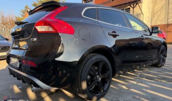 VOLVO V40  | FWD (przód) | Automatyczna | 152 KM | Czarny full