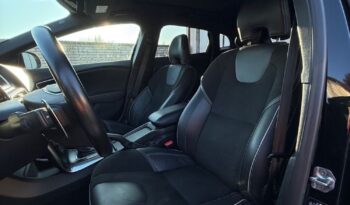VOLVO V40  | FWD (przód) | Automatyczna | 152 KM | Czarny full