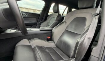 VOLVO V60  | FWD (przód) | Automatyczna | 190 KM | Szary full