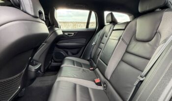 VOLVO V60  | FWD (przód) | Automatyczna | 190 KM | Szary full