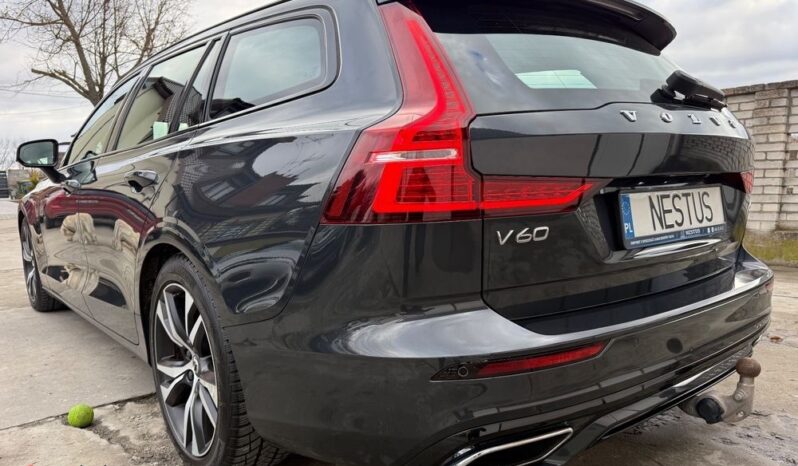 VOLVO V60  | FWD (przód) | Automatyczna | 190 KM | Szary full