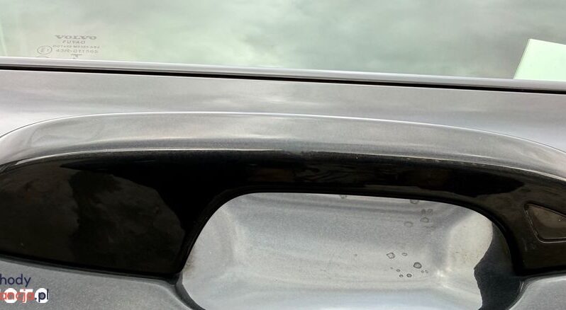 VOLVO V60  | FWD (przód) | Automatyczna | 190 KM | Szary full