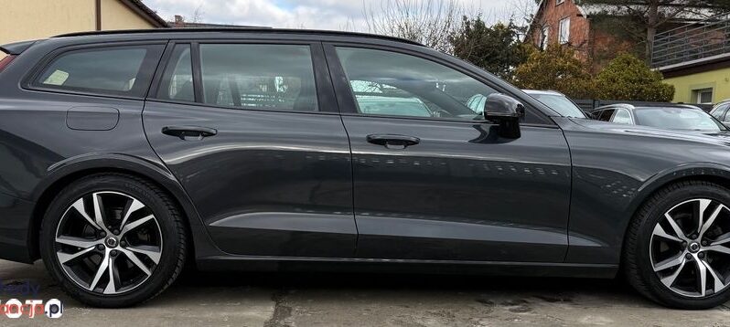 VOLVO V60  | FWD (przód) | Automatyczna | 190 KM | Szary full