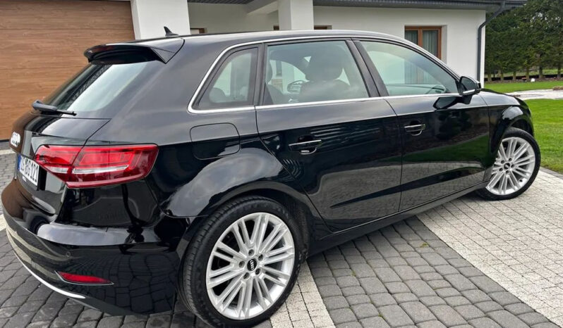 AUDI A3  | FWD (przód) | Manualna | 150 KM | Czarny full