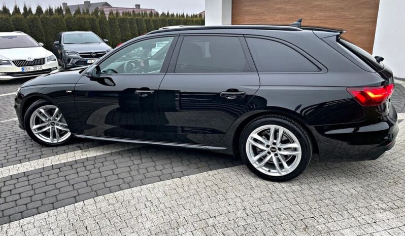 AUDI A4 Avant | FWD (przód) | Automatyczna | 204 KM | Czarny full