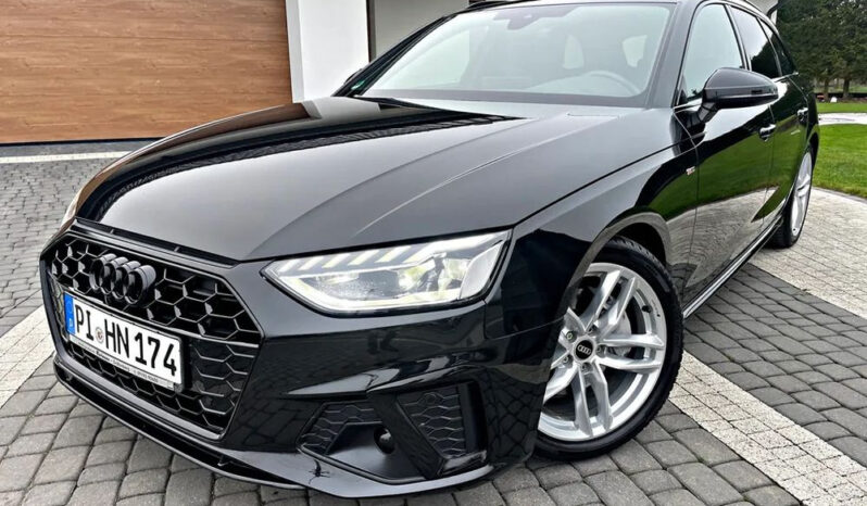 AUDI A4 Avant | FWD (przód) | Automatyczna | 204 KM | Czarny full